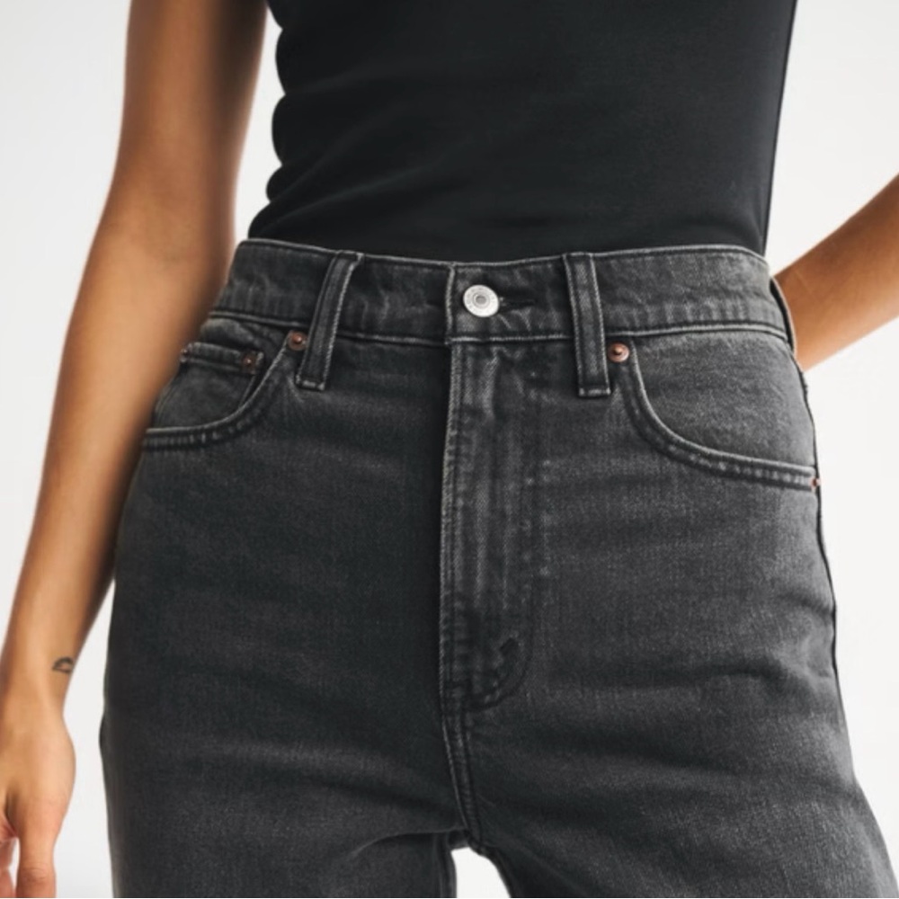 90s relaxed high rise jeans